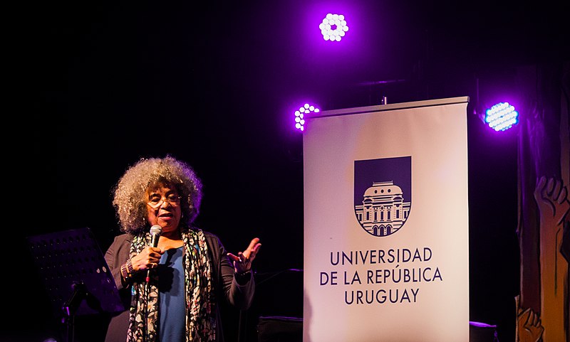 File:Angela Davis in Montevideo (2019).jpg