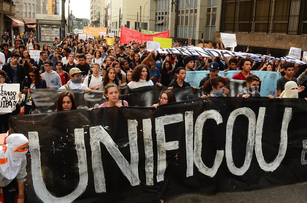 enem-redação-educação