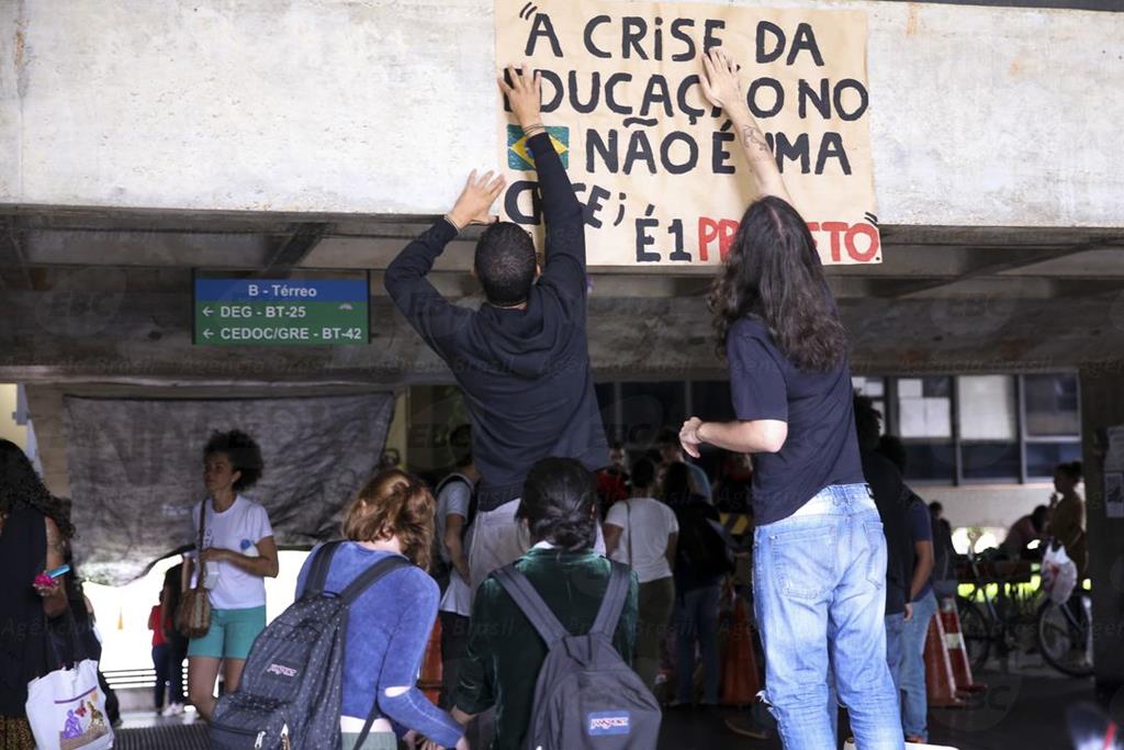 ocupações de escolas