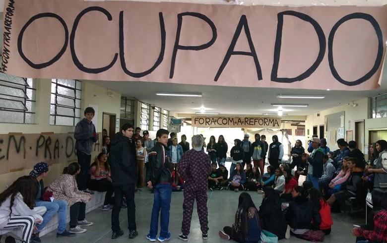 ocupações de escolas